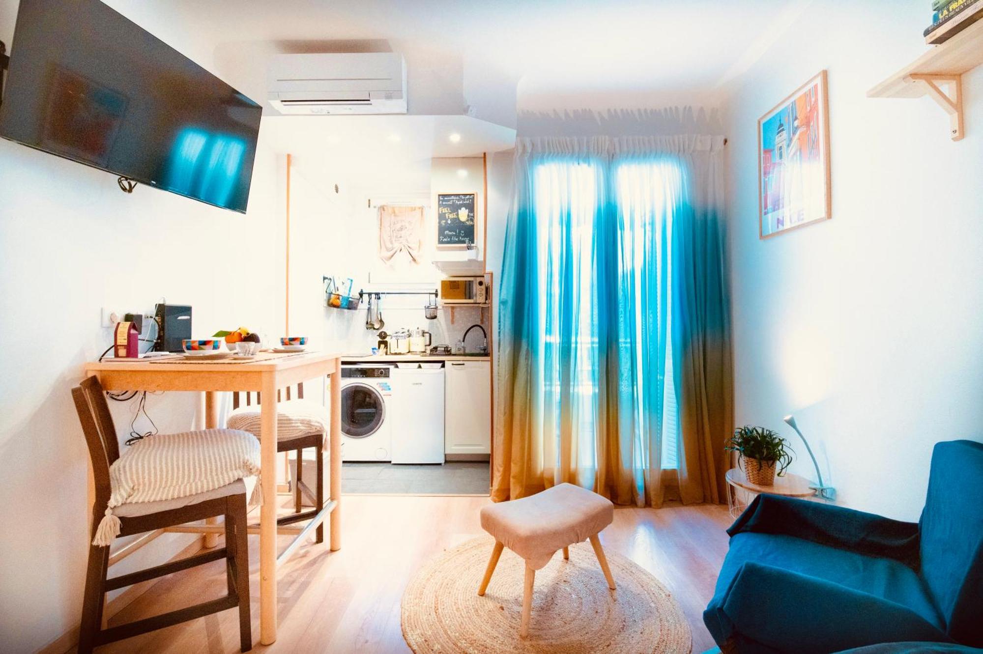 Ferienwohnung Haliviera - Golden Square, 1Min From Beach Nizza Exterior foto