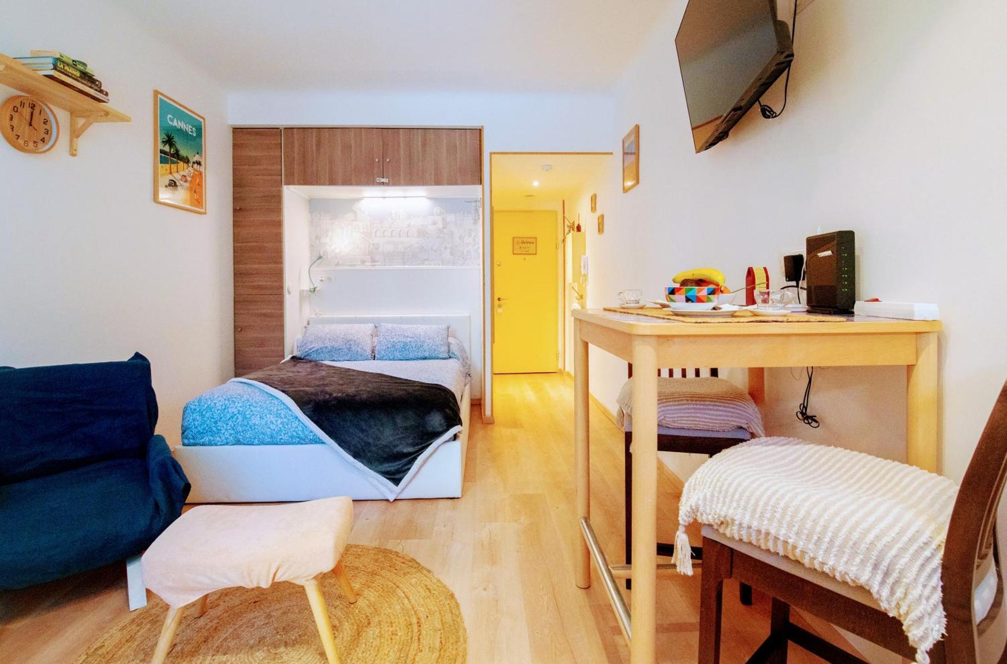Ferienwohnung Haliviera - Golden Square, 1Min From Beach Nizza Exterior foto